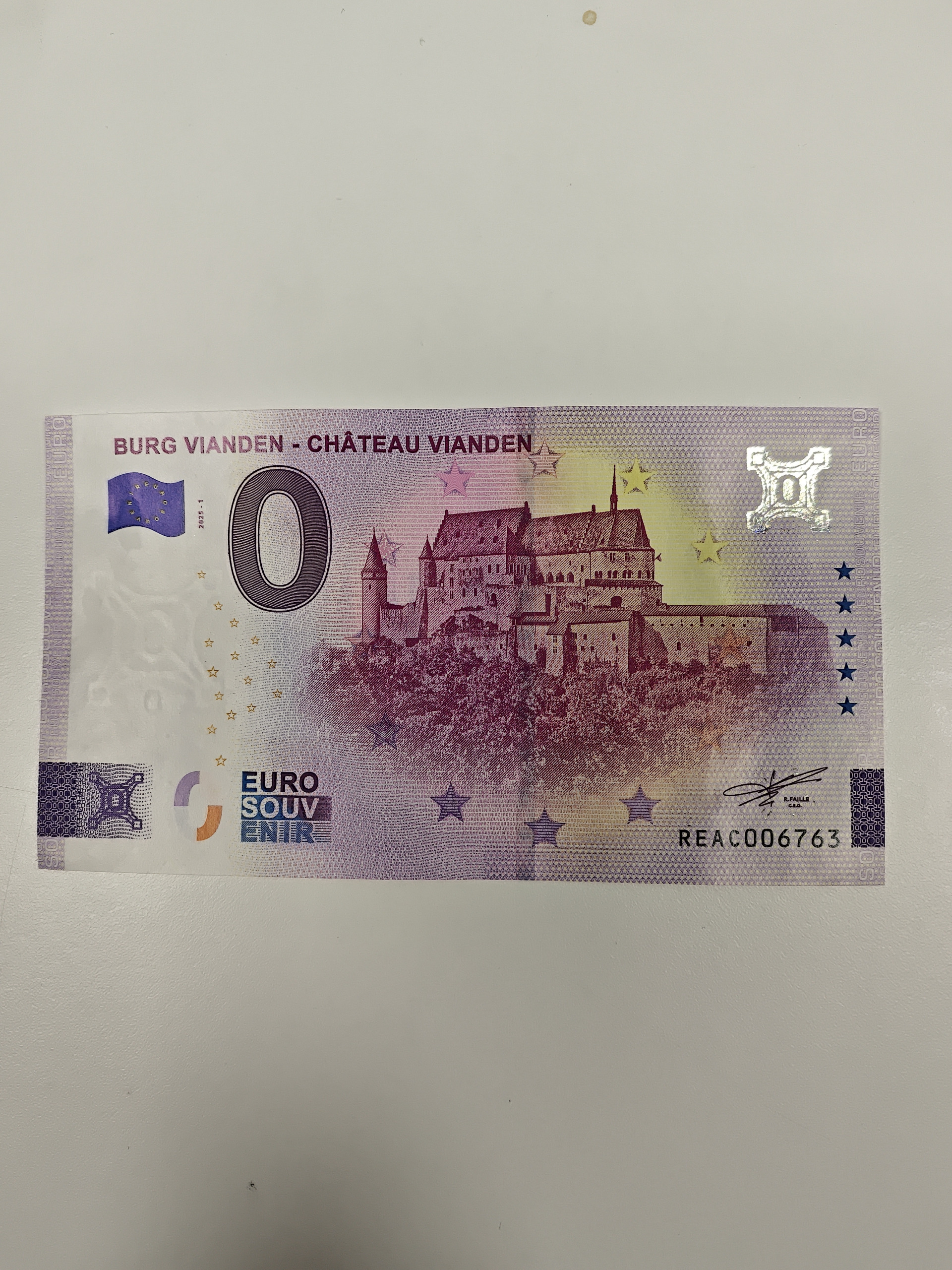 BURG VIANDEN - CHÂTEAU VIANDEN